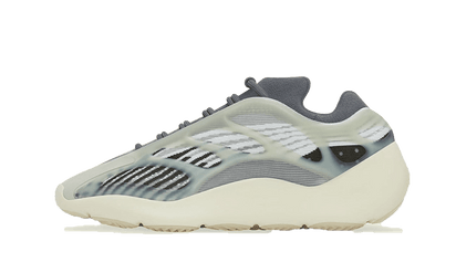 Adidas Yeezy 700 V3 Fade Salt biały-beżowy - widok główny z boku | Saturaise.com