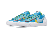 Nike Blazer Low Sacai Kaws Blue - widok z drugiego boku - Limitowana edycja