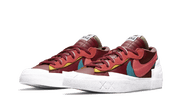 Nike Blazer Low Sacai Kaws Team Red - widok z drugiego boku - Limitowana edycja