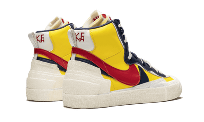 Buty Nike Blazer Mid Sacai Snow Beach - widok z przodu - Rozmiary EU