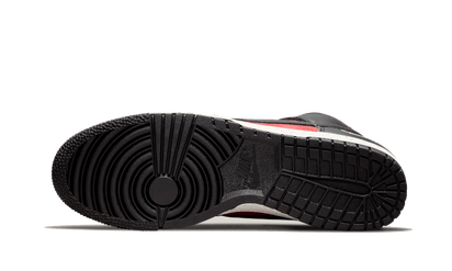 Buty Nike Dunk High 1985 Undercover Gym Red - widok z przodu - Rozmiary EU