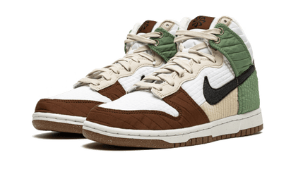 Kup oryginalne Dunk High Next Nature Summit White - widok z drugiego boku - Sneakersy
