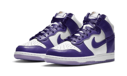 Kup oryginalne Dunk High SP Varsity Purple - widok z drugiego boku - Sneakersy