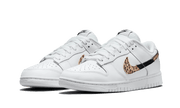 Kup oryginalne Dunk Low Animal Print White DD7099-100 - widok z drugiego boku - Sneakersy