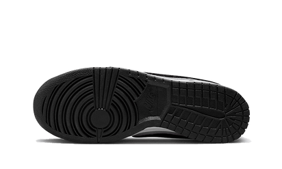 Buty Nike Dunk Low Chenille Swoosh Grey Black - widok z przodu - Rozmiary EU