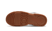 Buty Nike Dunk Low Disrupt Barely Rose - widok z przodu - Rozmiary EU