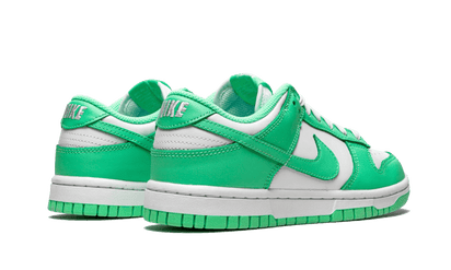 Buty Nike Dunk Low Green Glow - widok z przodu - Rozmiary EU