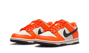 Kup oryginalne Dunk Low Halloween (2022) DH9765-003 - widok z drugiego boku - Sneakersy