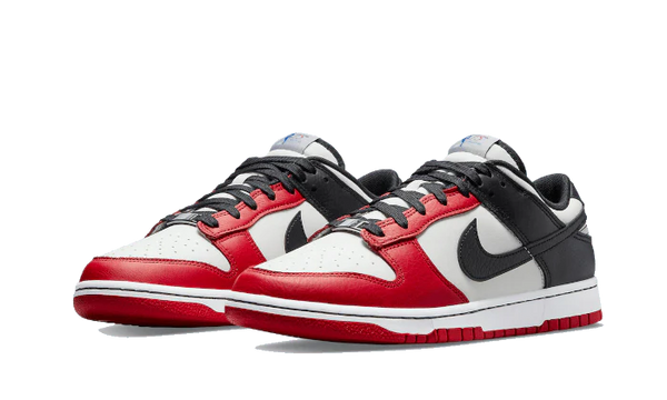 Dunk Low NBA 75th Anniversary Chicago Bulls - Kup oryginalne Dunk Low NBA 75th Anniversary Chicago Bulls DD3363-100 - widok z drugiego boku - Sneakersy