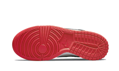 Buty Nike Dunk Low NBA 75th Anniversary Chicago Bulls - widok z przodu - Rozmiary EU