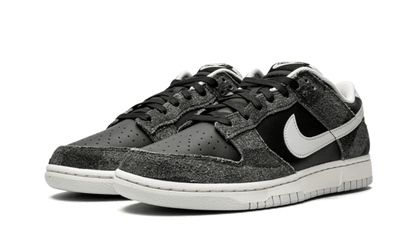 Kup oryginalne Dunk Low PRM Animal Pack Black DH7913-001 - widok z drugiego boku - Sneakersy