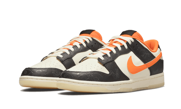 Dunk Low PRM Halloween (2021) - Kup oryginalne Dunk Low PRM Halloween (2021) DD3357-100 - widok z drugiego boku - Sneakersy
