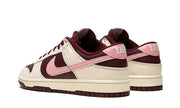 Dunk Low Retro PRM Valentine's Day (2023) - zdjęcie 3