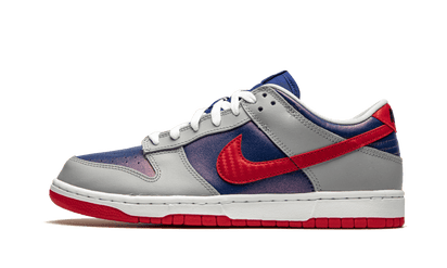Nike Dunk Low Samba (2020) czerwony-niebieski - widok główny z boku | Saturaise.com