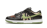 Nike Dunk Low SE Black Multi-Camo (Crazy Camo) czarny-zielony - widok główny z boku | Saturaise.com