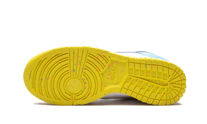 100% Oryginalne Dunk Low SE Easter - widok z tyłu - 1200.00 PLN