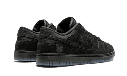 Buty Nike Dunk Low SP Undefeated 5 On It Black - widok z przodu - Rozmiary EU