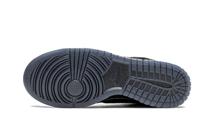 100% Oryginalne Dunk Low SP Undefeated 5 On It Black - widok z tyłu - 1915.00 PLN