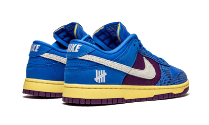 Buty Nike Dunk Low Undefeated 5 On It - widok z przodu - Rozmiary EU