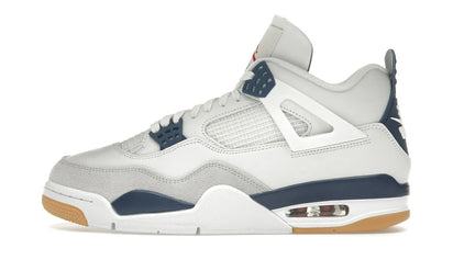 Air Jordan Air Jordan 4 Retro SB Navy biały-czerwony - widok główny z boku | Saturaise.com