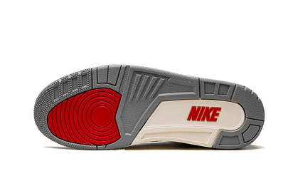 Buty Air Jordan Air Jordan 3 Retro White Cement Reimagined - widok z przodu - Rozmiary EU