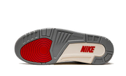 Buty Air Jordan Air Jordan 3 Retro White Cement Reimagined - widok z przodu - Rozmiary EU