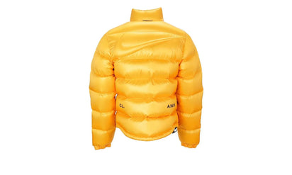 Nike x NOCTA Sunset Puffer Jacket Yellow - widok z drugiego boku - Premium Quality