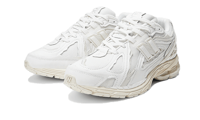 Kup oryginalne 1906D Protection Pack White Leather - widok z drugiego boku - Sneakersy