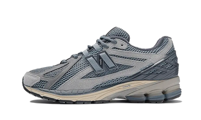 New Balance 1906R AURALEE Flint Stone szary - widok główny z boku | Saturaise.com