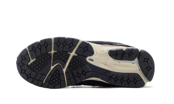 1906D Protection Pack Black - Kup oryginalne 1906D Protection Pack Black - widok z drugiego boku - Sneakersy