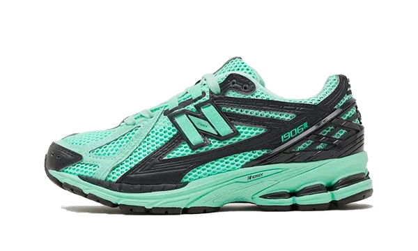 1906R Size? Green Black