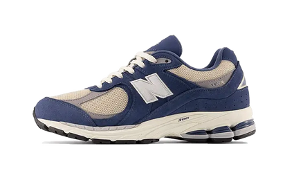 New Balance 2002R Vintage Indigo beżowy - widok główny z boku | Saturaise.com