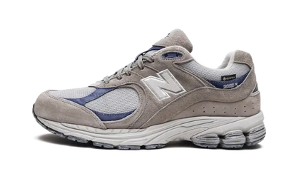 New Balance 2002R Gore-Tex Light Grey szary - widok główny z boku | Saturaise.com