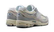 Buty New Balance 2002R Linen - widok z przodu - Rozmiary EU