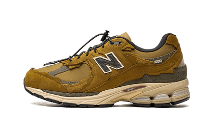 New Balance 2002R Protection Pack High Desert czarny-brązowy - widok główny z boku | Saturaise.com
