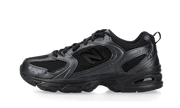 New Balance New Balance 530 Triple Black czarny-biały - widok główny z boku | Saturaise.com