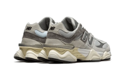 Buty New Balance New Balance 9060 Rain Cloud - widok z przodu - Rozmiary EU