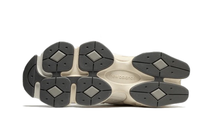 100% Oryginalne New Balance 9060 Sea Salt White - widok z tyłu - 1349.00 PLN