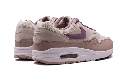 Buty Nike Air Max 1 SC Light Bone Violet Dust - widok z przodu - Rozmiary EU