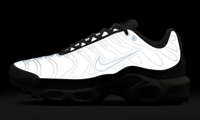 100% Oryginalne Air Max Plus Reflective Platinum - widok z tyłu - 630.00 PLN