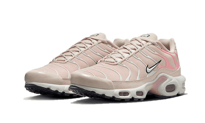 Kup oryginalne Air Max Plus Rose DZ3671-102 - widok z drugiego boku - Sneakersy