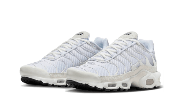 Air Max Plus Sail Pure Platinum Silver - Kup oryginalne Air Max Plus Sail Pure Platinum Silver FN7813-001 - widok z drugiego boku - Sneakersy