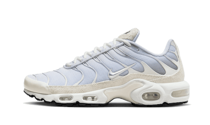 Nike Air Max Plus Sail Pure Platinum Silver biały-szary - widok główny z boku | Saturaise.com