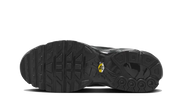 Buty Nike Air Max Plus Triple Black Leather - widok z przodu - Rozmiary EU