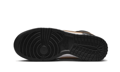 Buty Nike Dunk High LXX Black Flax - widok z przodu - Rozmiary EU