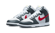 Kup oryginalne Dunk High Embossed Basketball Grey Red - widok z drugiego boku - Sneakersy