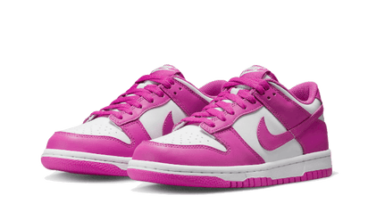 Kup oryginalne Dunk Low Active Fuchsia FJ0704-100 - widok z drugiego boku - Sneakersy