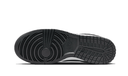 Buty Nike Dunk Low Black Grey Green Strike - widok z przodu - Rozmiary EU