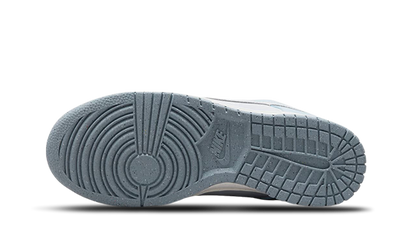 Buty Nike Dunk Low White Blue Airbrush - widok z przodu - Rozmiary EU