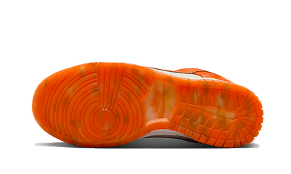 Buty Nike Dunk Low Cracked Orange - widok z przodu - Rozmiary EU